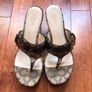 Coach flip flop size 8